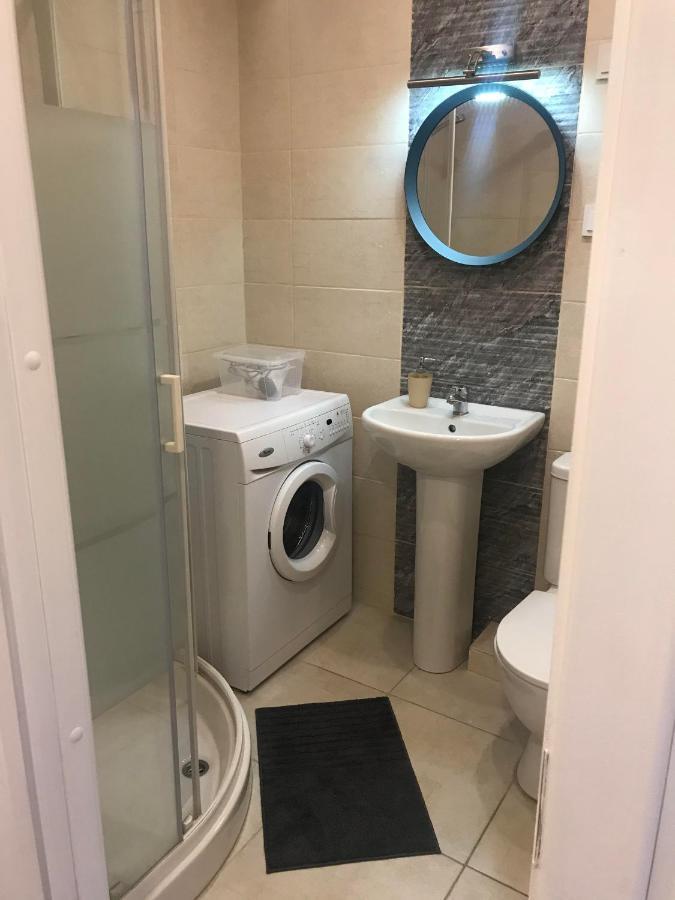 Biliuno Studio Apartment Anykščiai Bagian luar foto